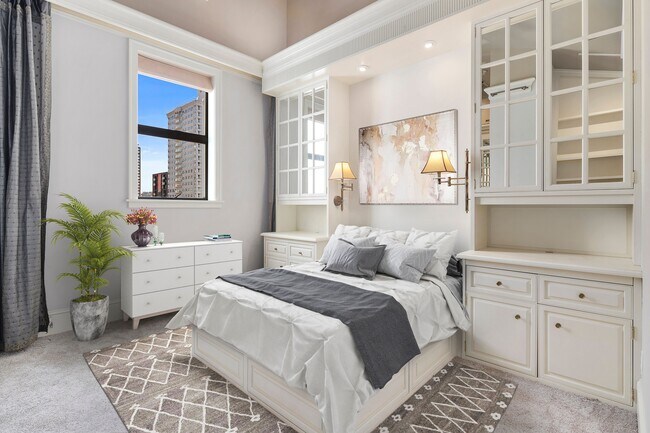 Master Bedroom - 80 Vine St
