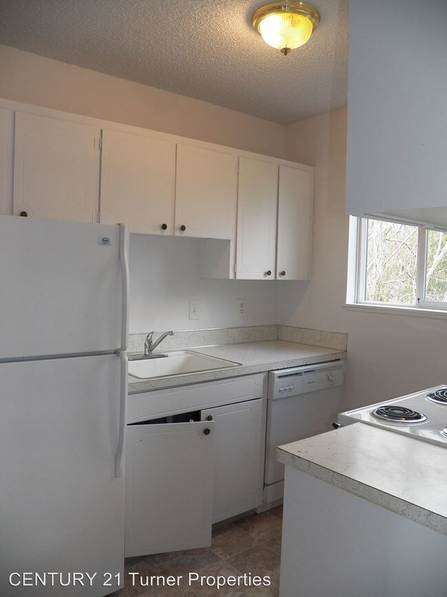 Building Photo - 10735 SW 69th Ave