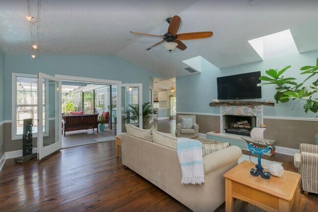 Foto del edificio - 1730 Padre Ln