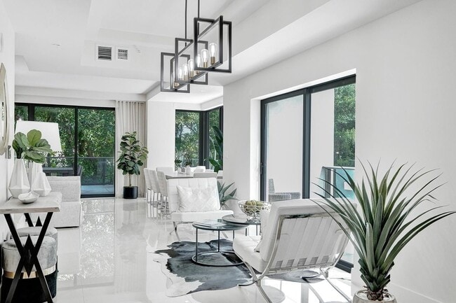 Foto del edificio - 3040 N Ocean Blvd