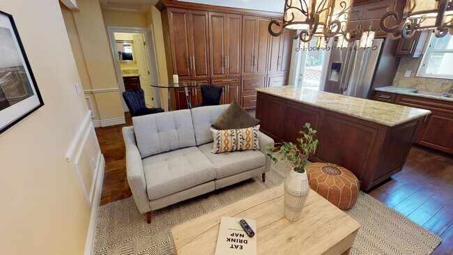 Foto del edificio - 2070 Rosecrans St