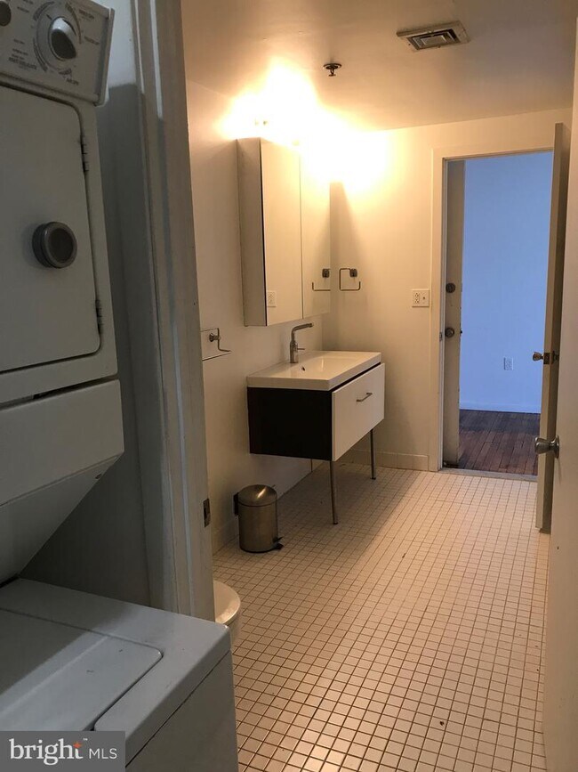 Foto del edificio - 314-22 N 12th St