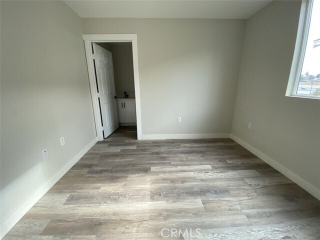 Foto del edificio - 1033 N Cummings St
