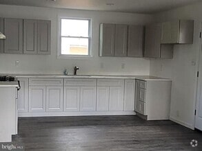 Building Photo - 505-A Evesham Rd
