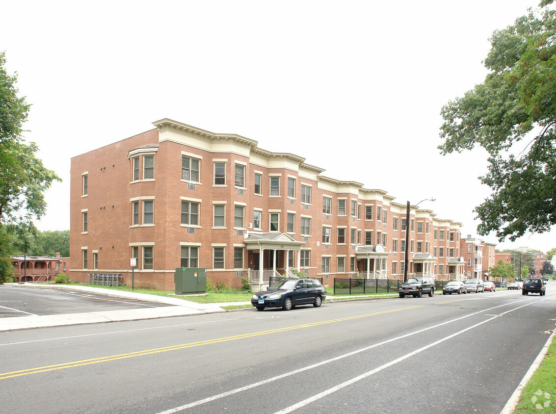 Primary Photo - Zion Street