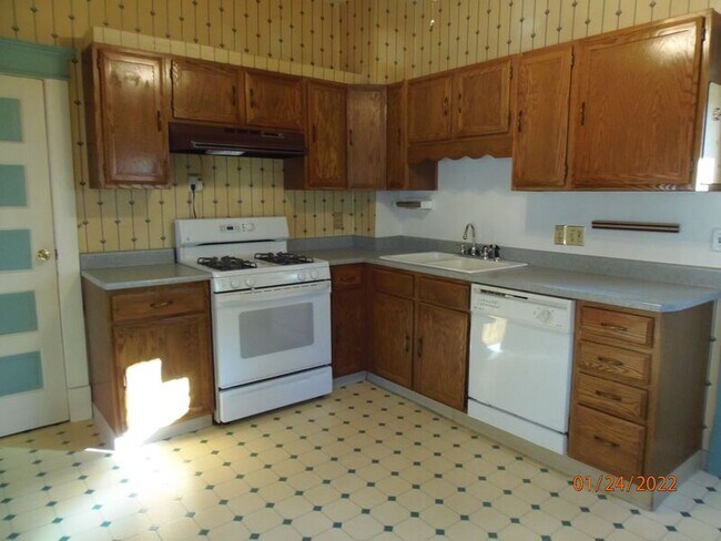 Building Photo - 1418 N Royer St