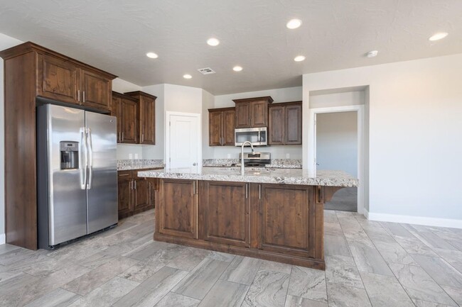 Building Photo - Resort Style Living!! Very Nice Home w/ a ...