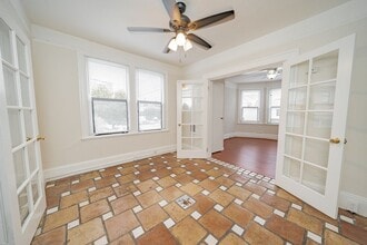 Building Photo - 4056 Piedmont Ave