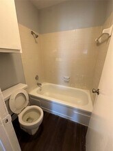 Building Photo - 5625 Antoine Dr