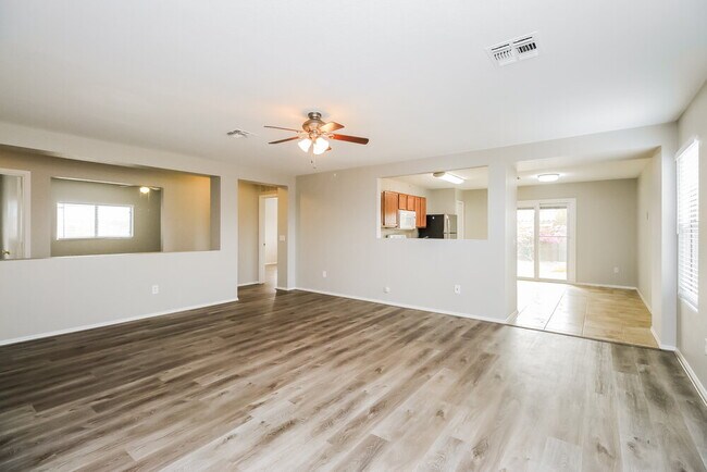 Foto del edificio - 11213 E Quarry Ave