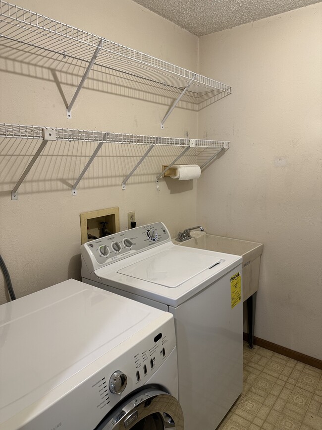 Utility Room - 6035 Red Oak Dr