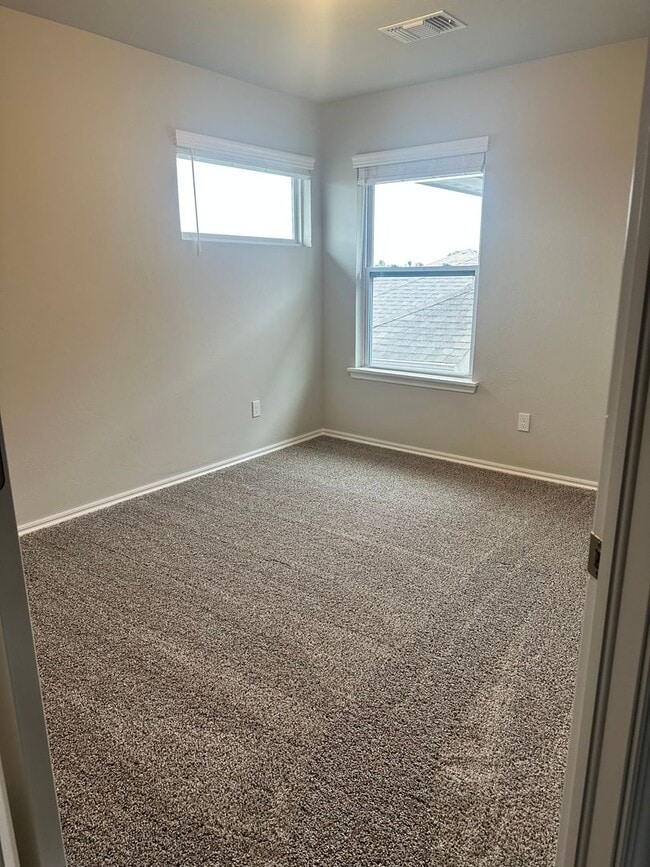 Foto del edificio - 230 SW 34th St