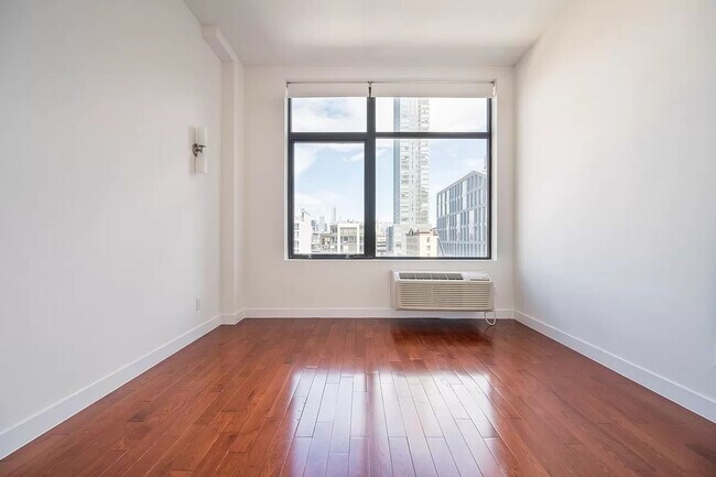 Building Photo - Stunning 1 bedroom apartment 1 bathroom