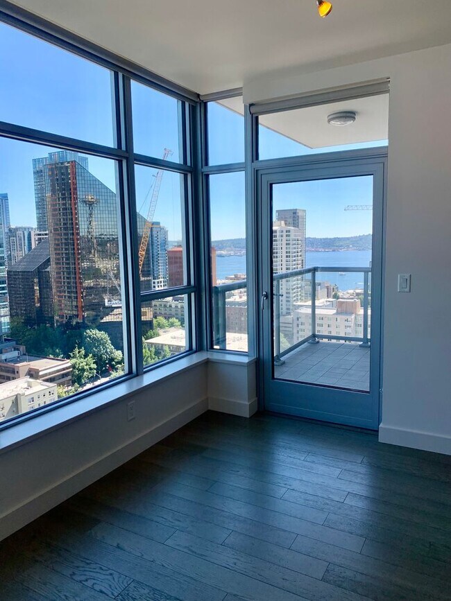Foto del edificio - Insignia Condominiums ~ Belltown/South Lake Union