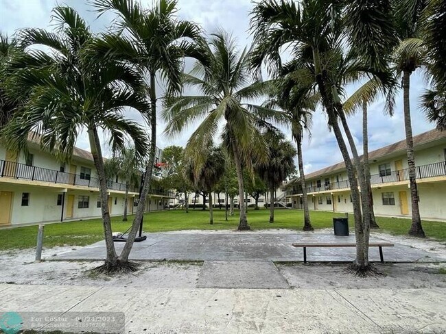 Foto del edificio - 4160 NW 21st St