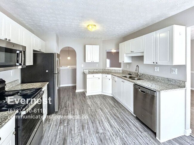 Foto del edificio - 832 Stonebridge Crescent