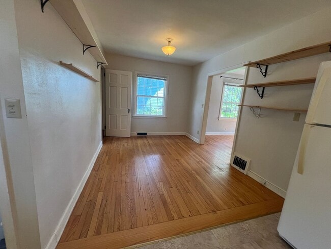 Building Photo - 4003 Drexel Ave