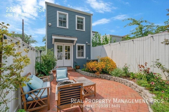 Photo - 228 S West St Townhome