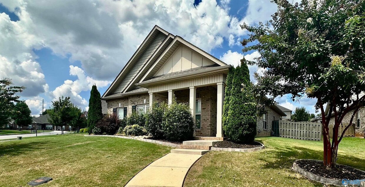 Foto principal - 9 Leyland Dr SW