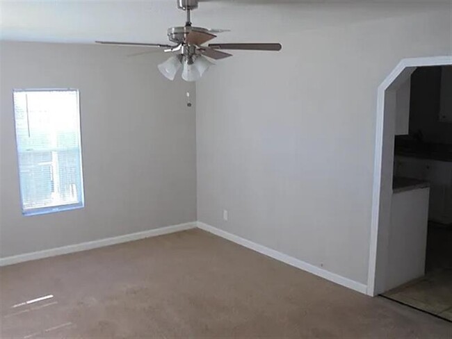 Building Photo - 3bd-2ba home