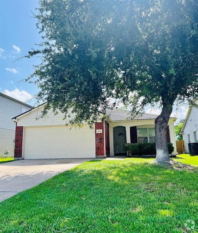 Building Photo - 15034 Sugar Sands Dr