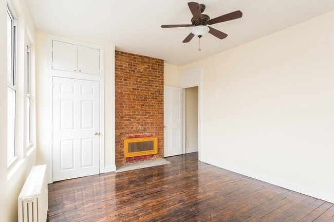 Building Photo - 733 Meeker Ave