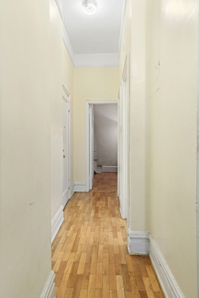 Building Photo - 205-54 HOUSE INC.