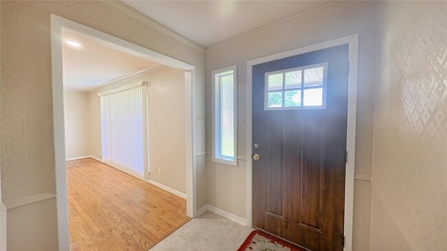 Foto del edificio - 3727 Woodvalley Dr
