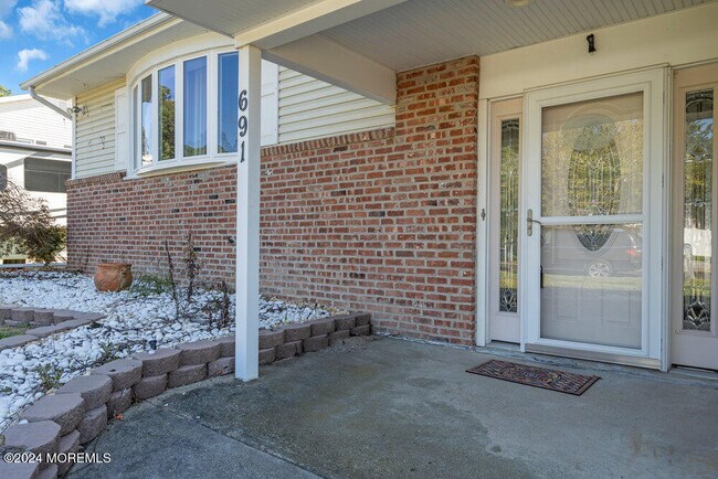 Foto del edificio - 691 Sussex Ct