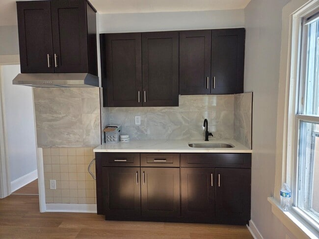 Foto del edificio - 93 N 8th St