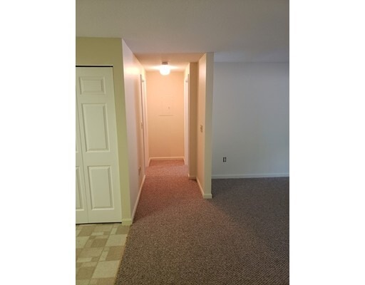 Building Photo - 41 W Summit St