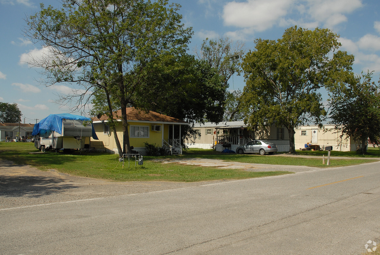 Foto principal - Manny's Mobile Home Park