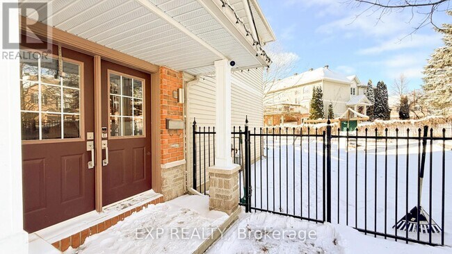 Photo du bâtiment - 101 Macassa Cir