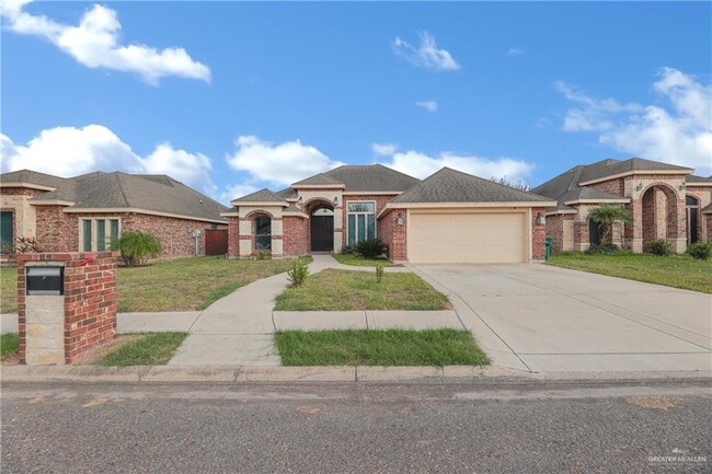 Building Photo - 19 N Dogwood St