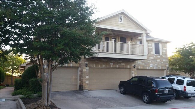 Building Photo - 16100 S Great Oaks Dr