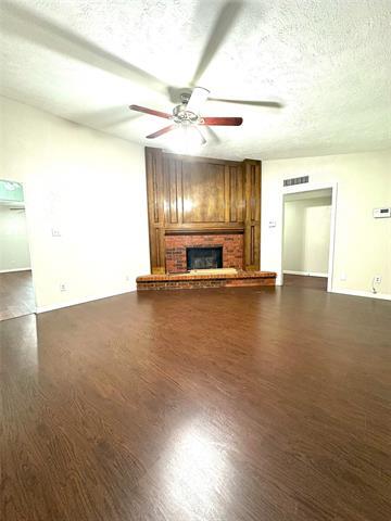 Foto del edificio - 491 Clear Creek Ln
