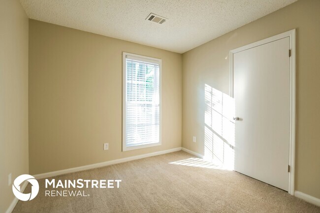 Foto del edificio - 9212 Woodhill Ln