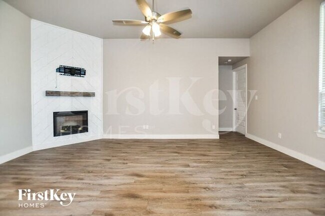 Building Photo - 1609 San Donato Ln