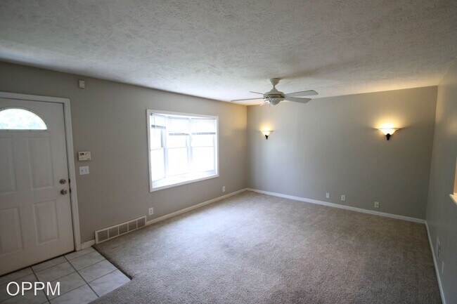 Building Photo - 3 br, 2 bath House - 3442 S. 88th St.