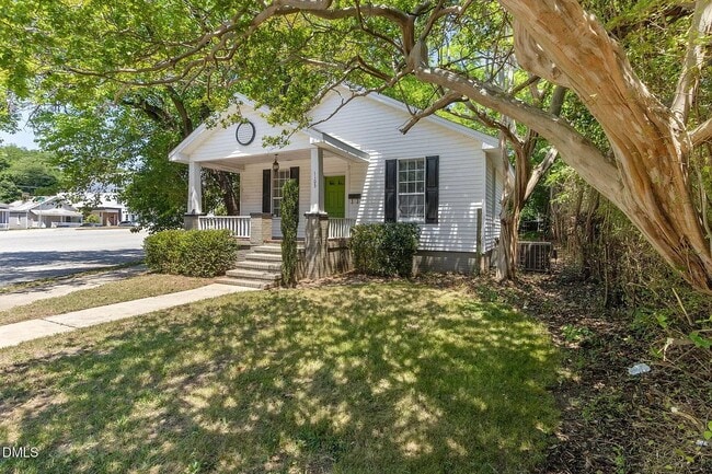 Building Photo - 1103 Pettis Pl