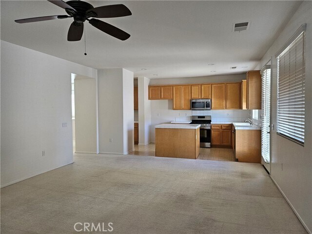 Foto del edificio - 145 Tijeras Creek