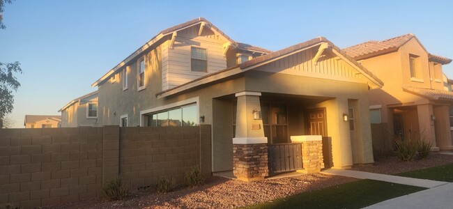 Building Photo - "Charming 3-Bed Oasis in Laveen with 2.5 B...