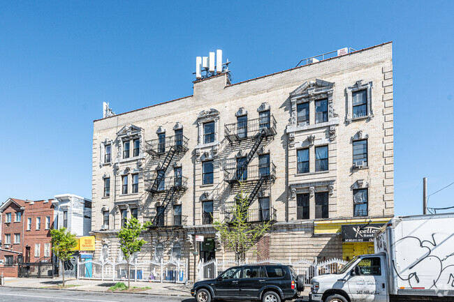 Building Photo - 1997 Pacific St