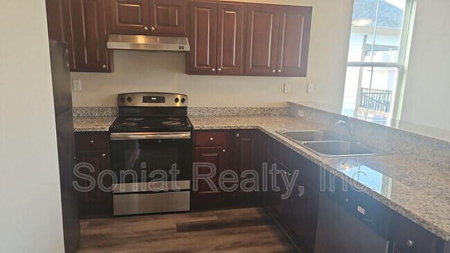 Building Photo - 2509 Mazant St