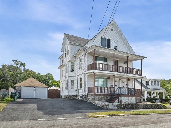 Building Photo - 8-10-10 Edgemere Rd