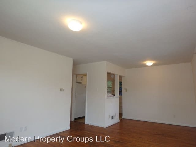 Building Photo - 1804 Sunrise Dr