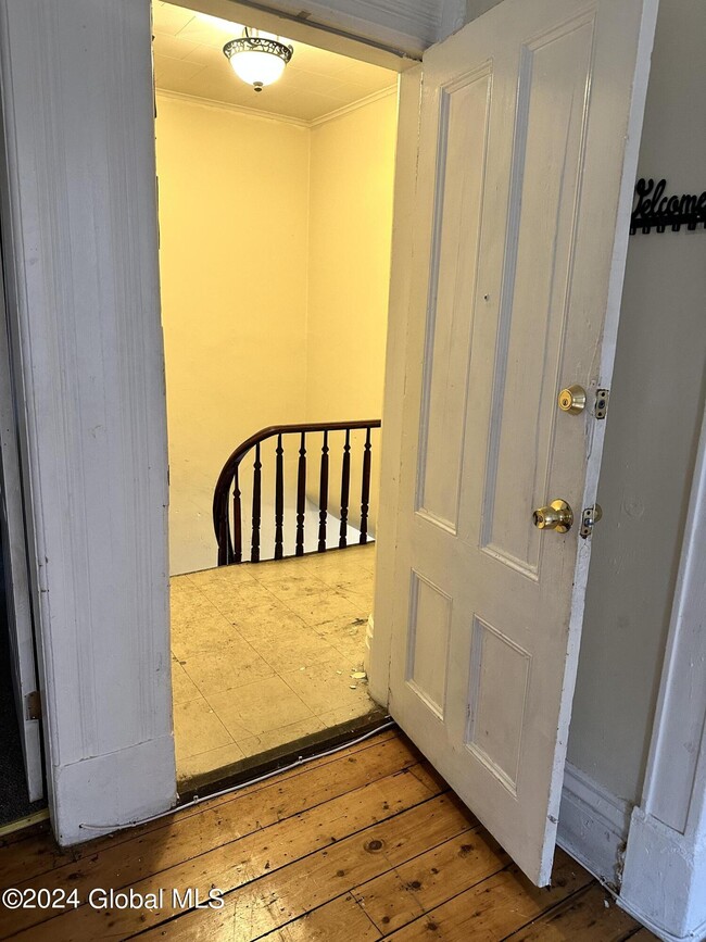 Building Photo - 384 8th St