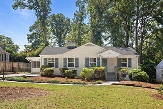 Building Photo - 3705 Kirby Dr