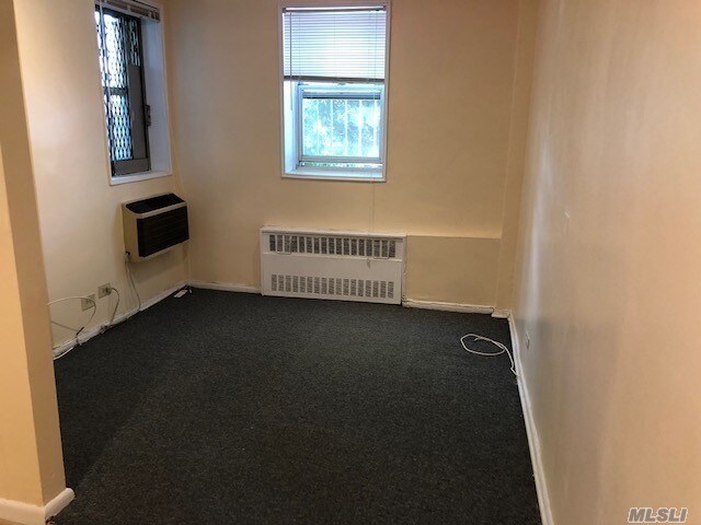 Foto del edificio - 34-43-43 60th St
