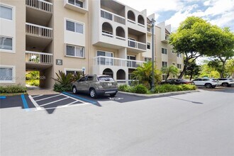 Building Photo - 7707 Camino Real